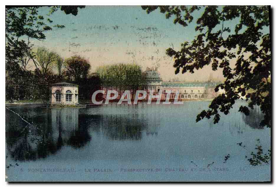 Containebleau — El Palacio — Vista del Castillo y del estanque