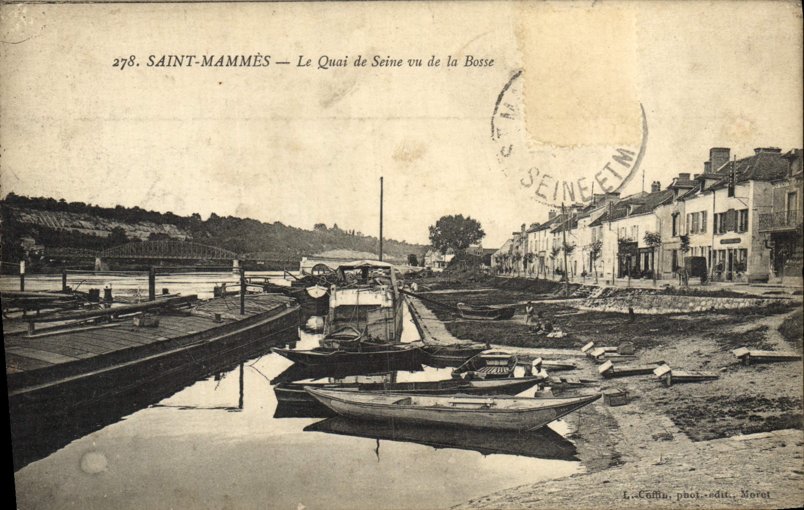 CPA Saint Mammes Le Quai de Seine Vu de la Bosse