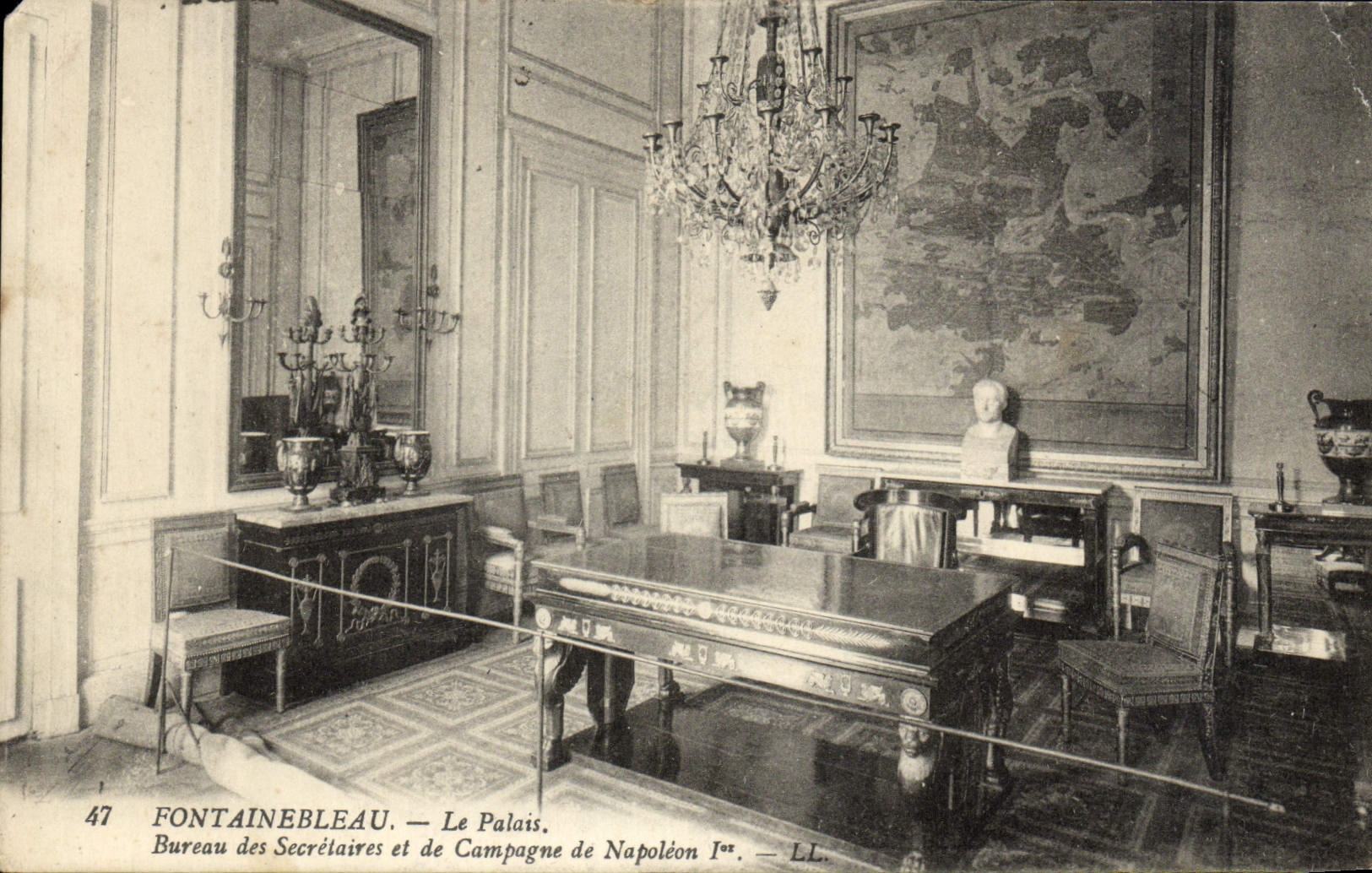 Fontainebleau — Il Palazzo. Ufficio dei Segretari e di Campagna di Napoleone I — LL. n° 47