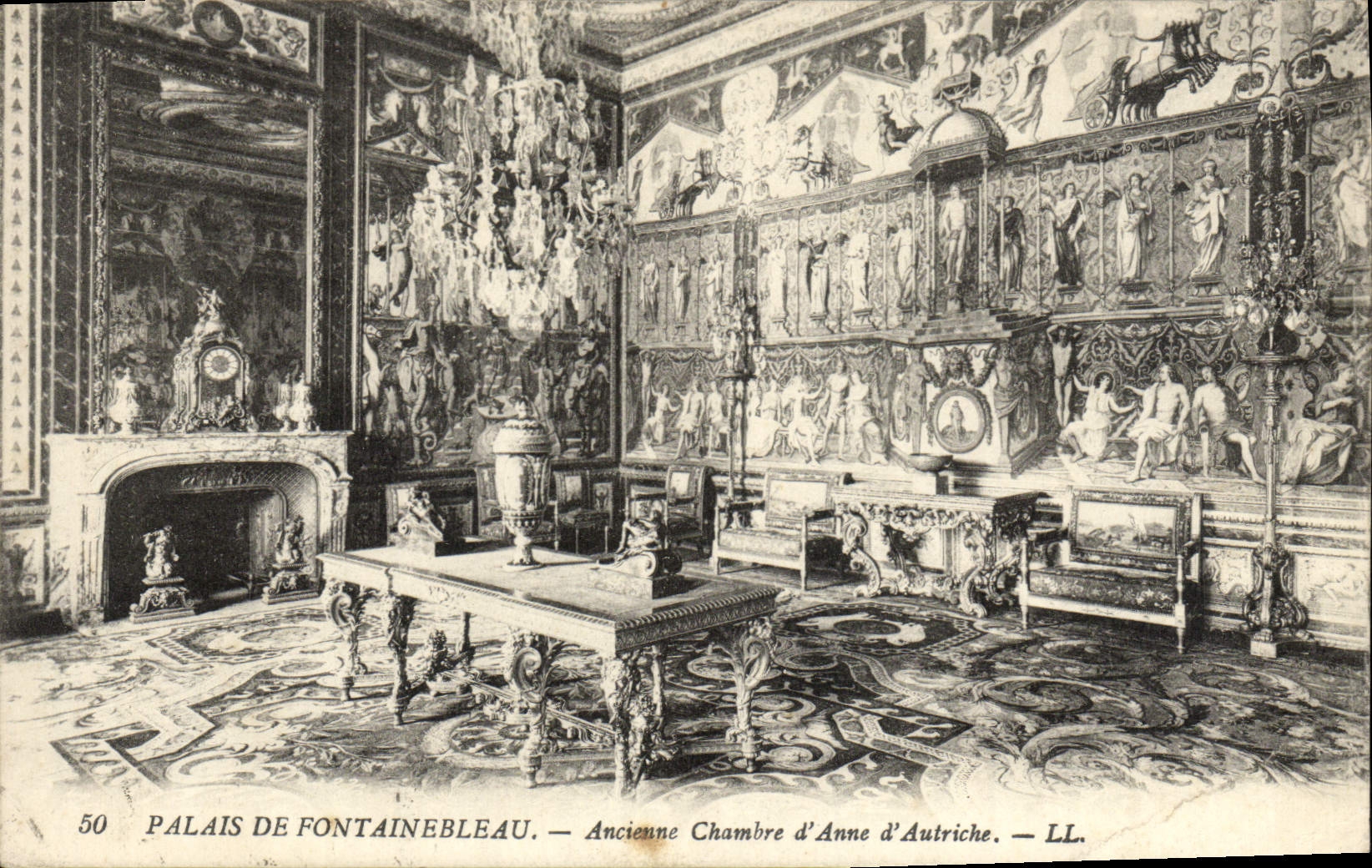 Palacio de Fontainebleau — Antigua Habitación de Ana de Austria — LL. — N° 50