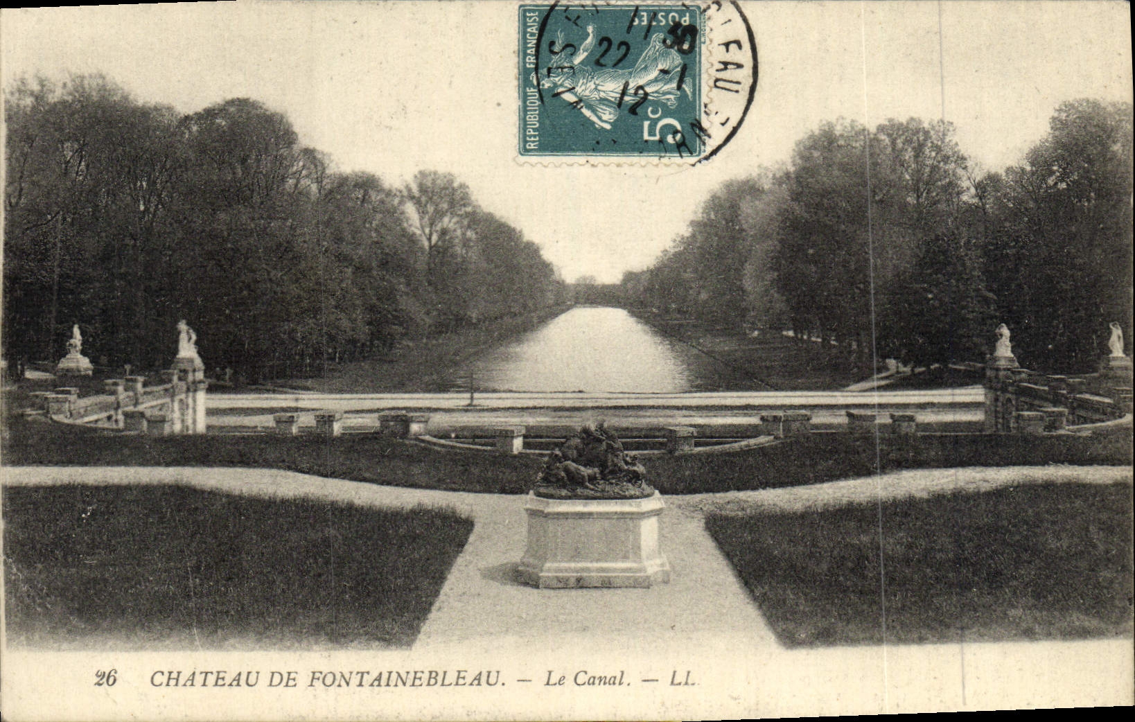 Schloss Fontainebleau — Der Kanal — LL. — Verlag LL, Nr. 26