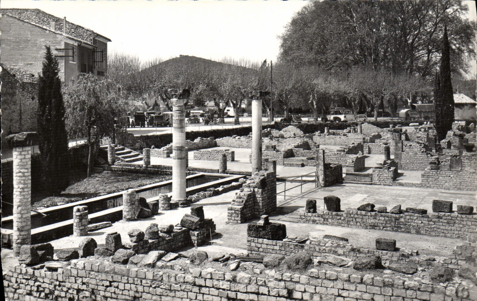 Vaison-la-Romaine — La Maison des Messii — Éditions S.E.P.T. NICE