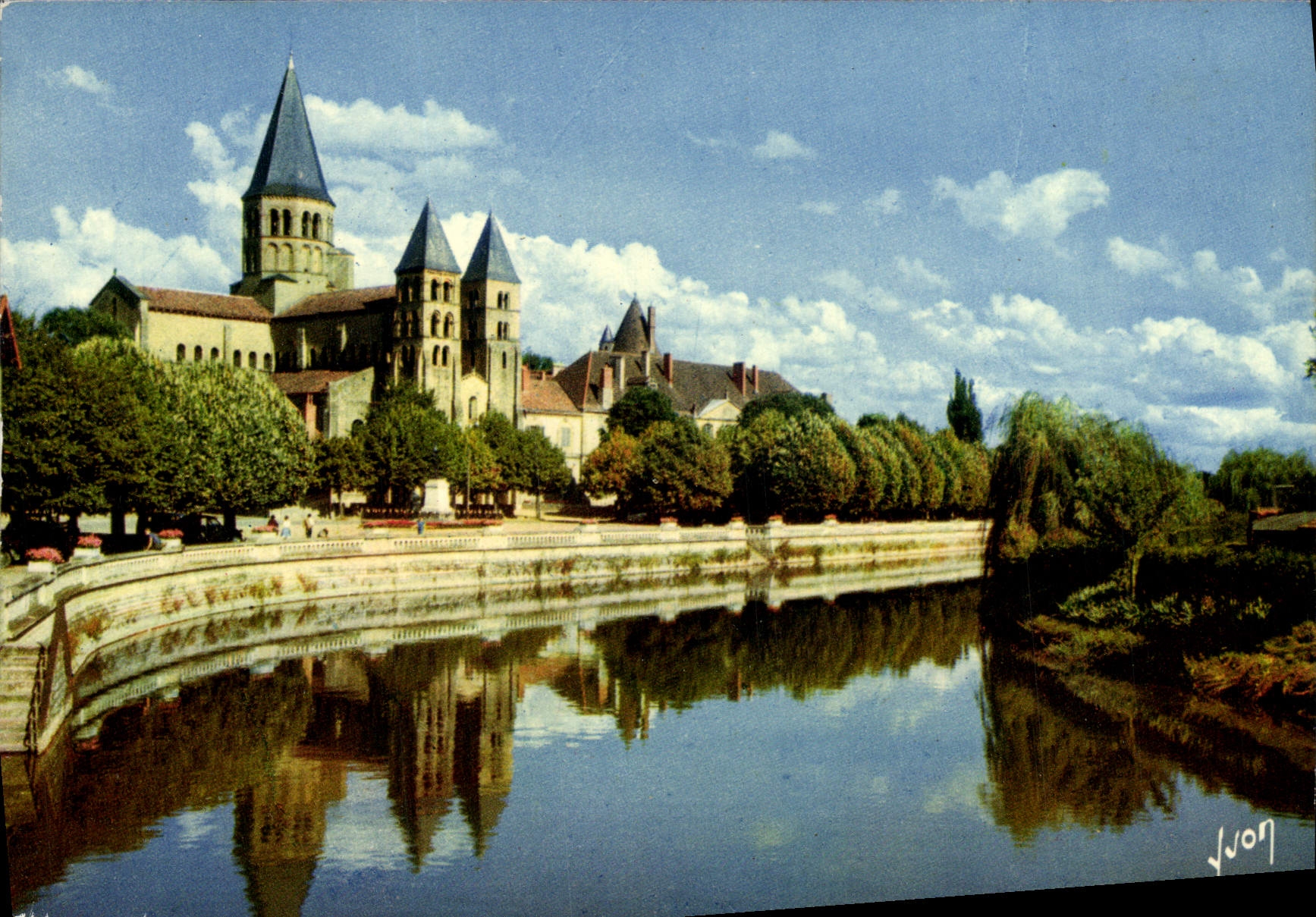 Paray-le-Monial — Basilique du Sacré-Cœur — Éditions d'Art Yvon