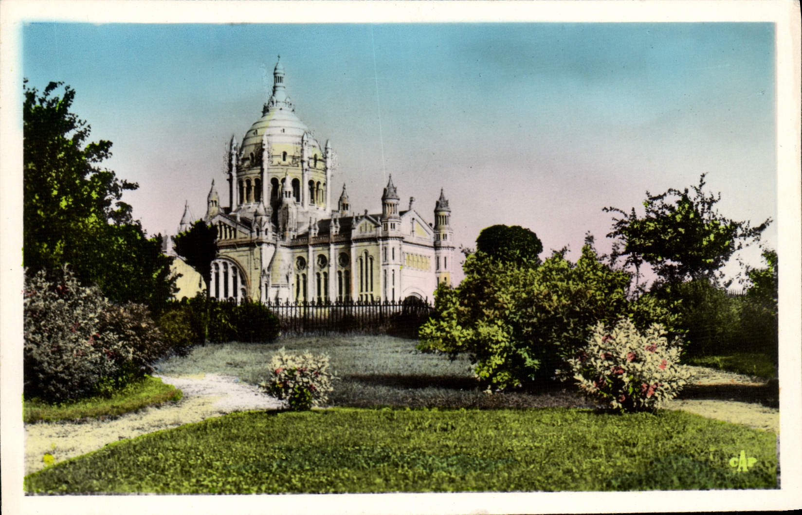Lisieux — Perspective sur la Basilique — C.A.P. (série 43)
