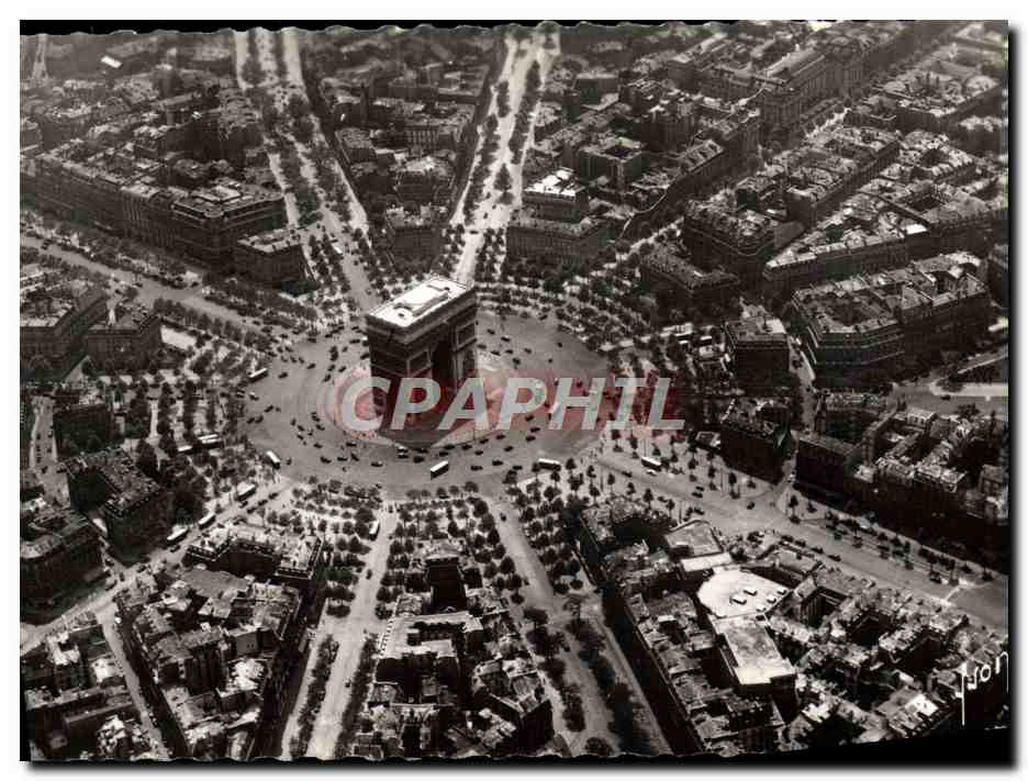 CPM Paris En Avion L'Arc De Triomphe Et Place De l'Etoile