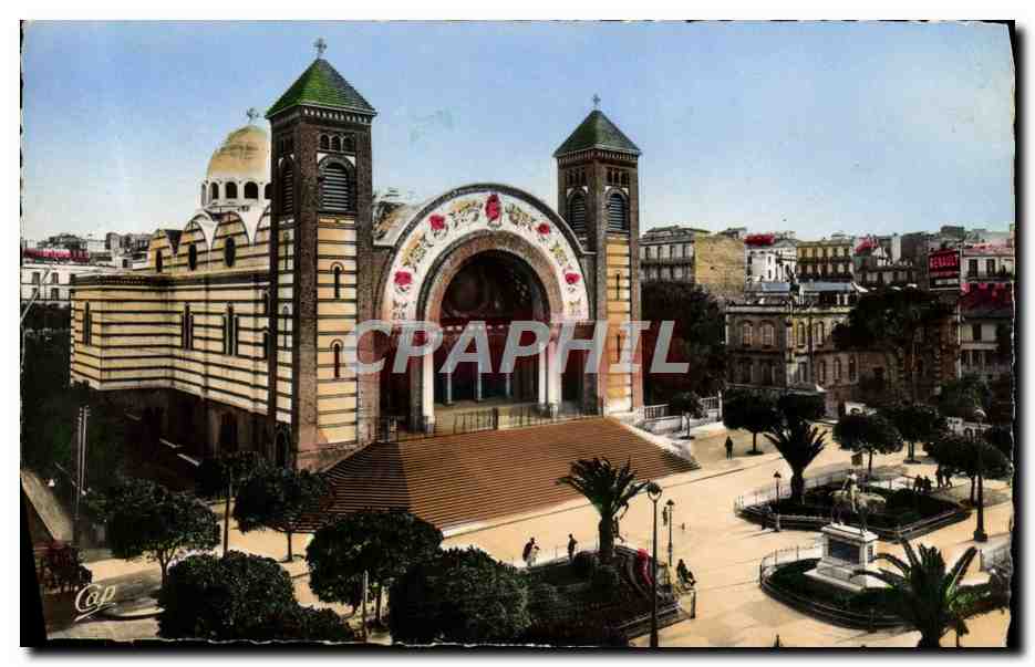 CPM Oran La Cathedrale Et La Statue Jeanne d'ARc