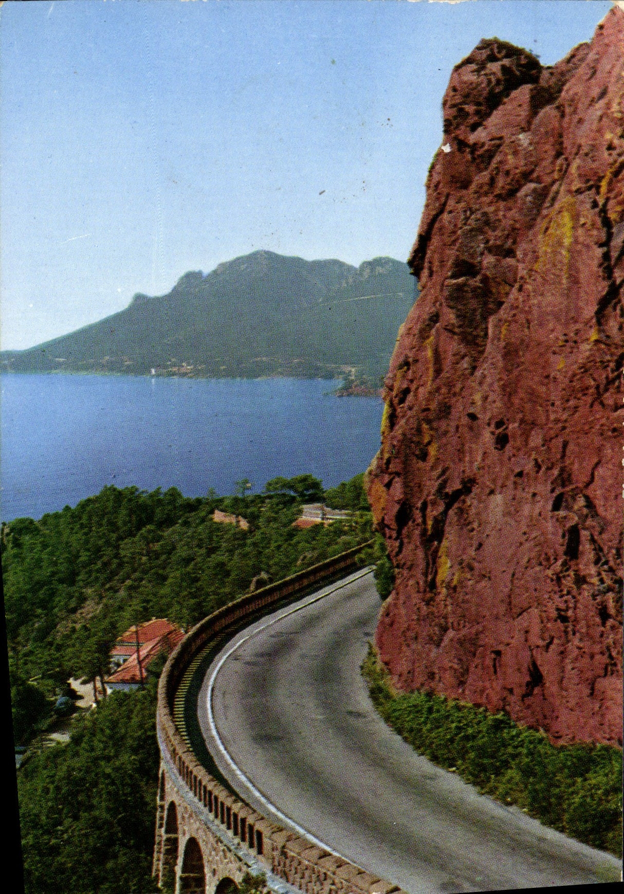 La Côte d'Azur — La Corniche d'Or entre Théoule et Le Trayas — Éditions d'Art Montluc