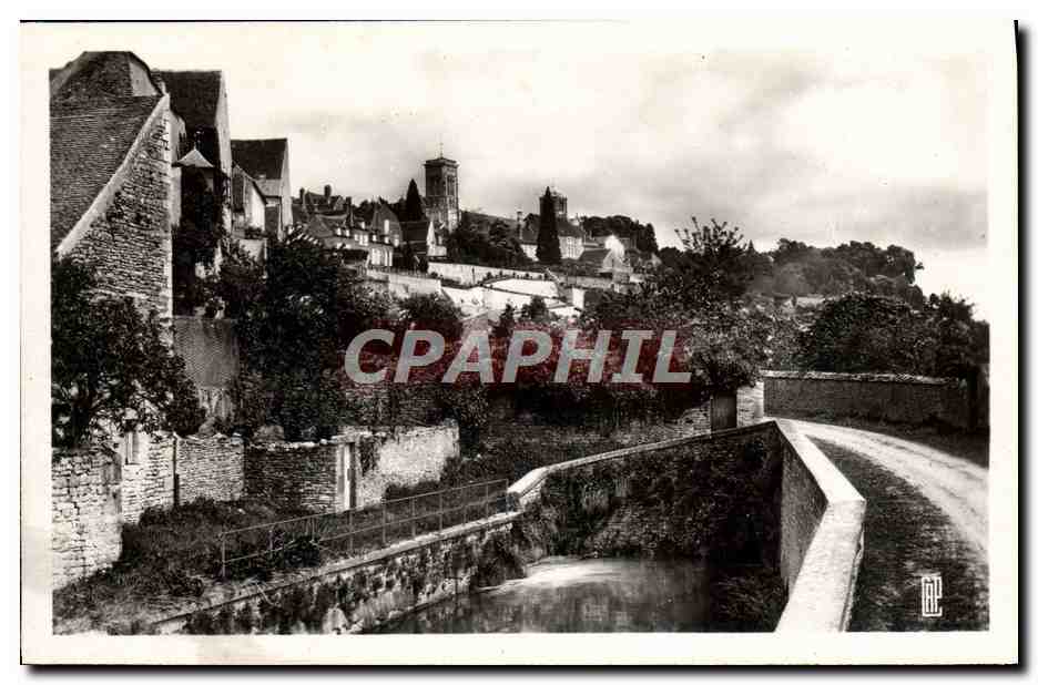 Vézelay — Anciens fosses de la Ville et chemin de ronde (côté Sud) — REAL-PHOTO - PARIS