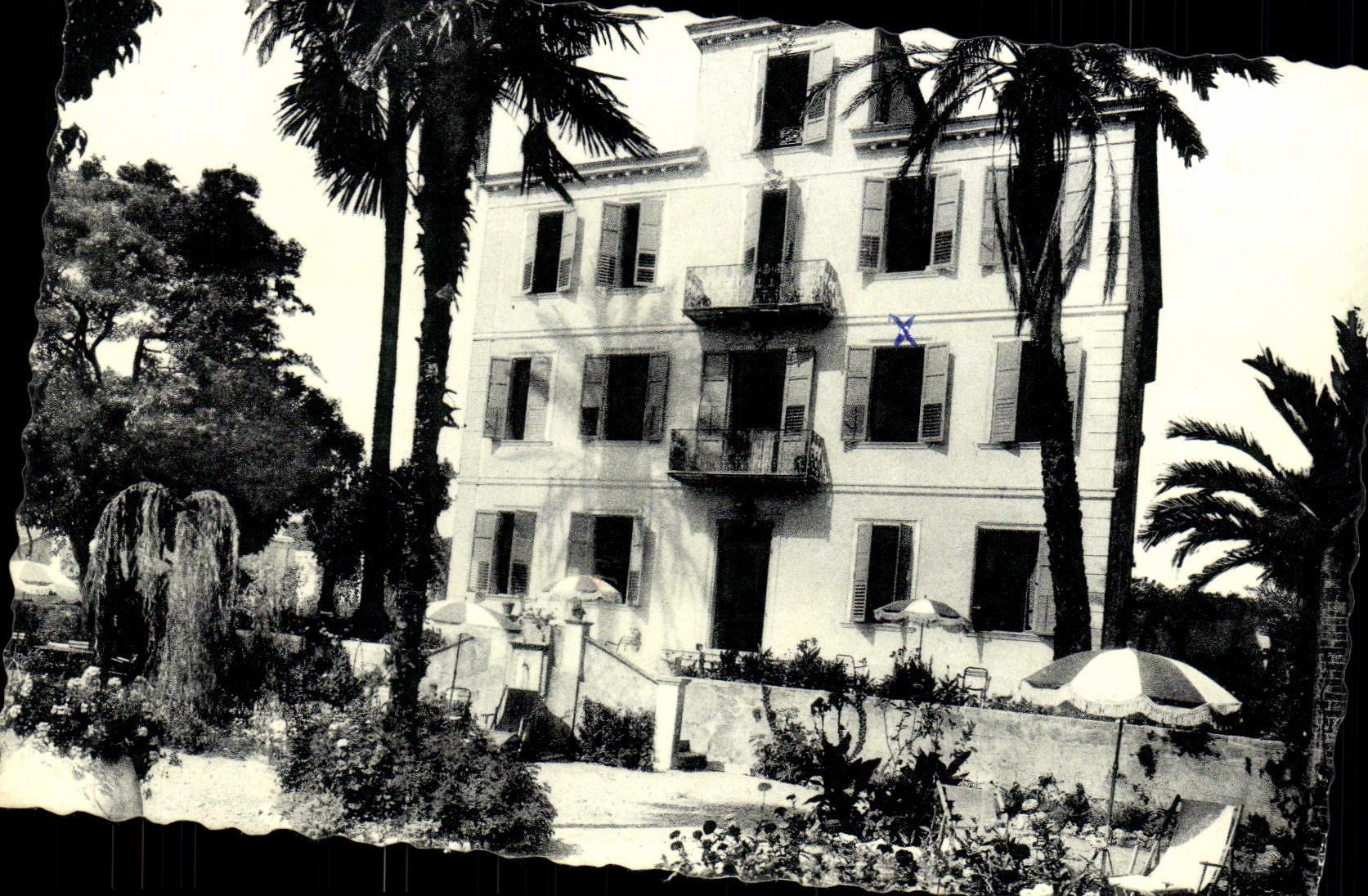 CPM Maison De Repos Pour Dames Les Bouches Du Loup Villeneuve Loubet