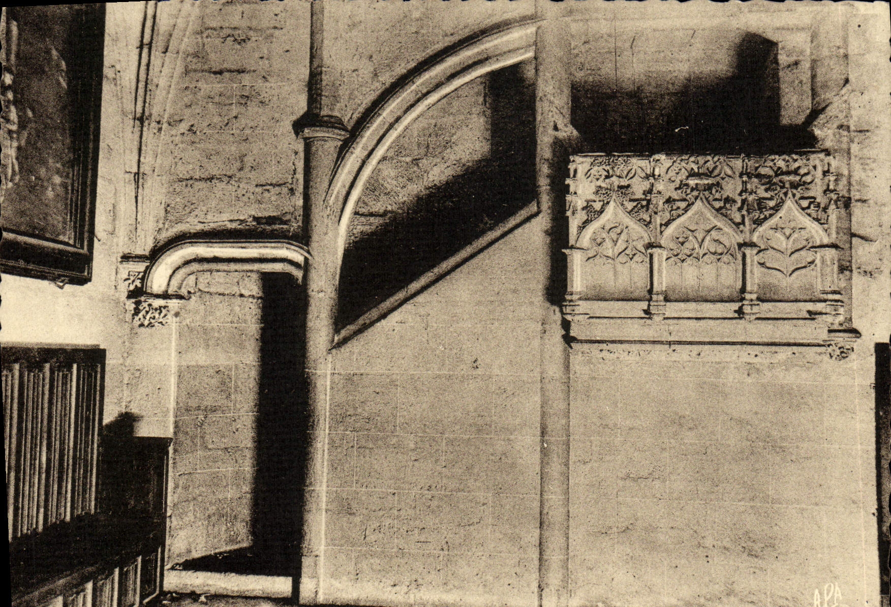 Ancienne Chartreuse de Villefranche-de-Rouergue — Chaire du Réfectoire (XVe siècle) — Les Cartes A.P.A. - ALBI