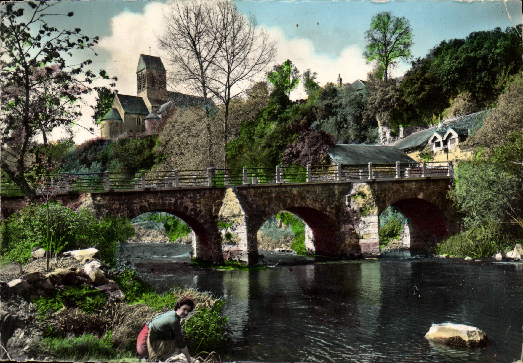 Saint-Céneri-le-Gérei — L'église et le pont sur la Sarthe — Ed. R. Gallais