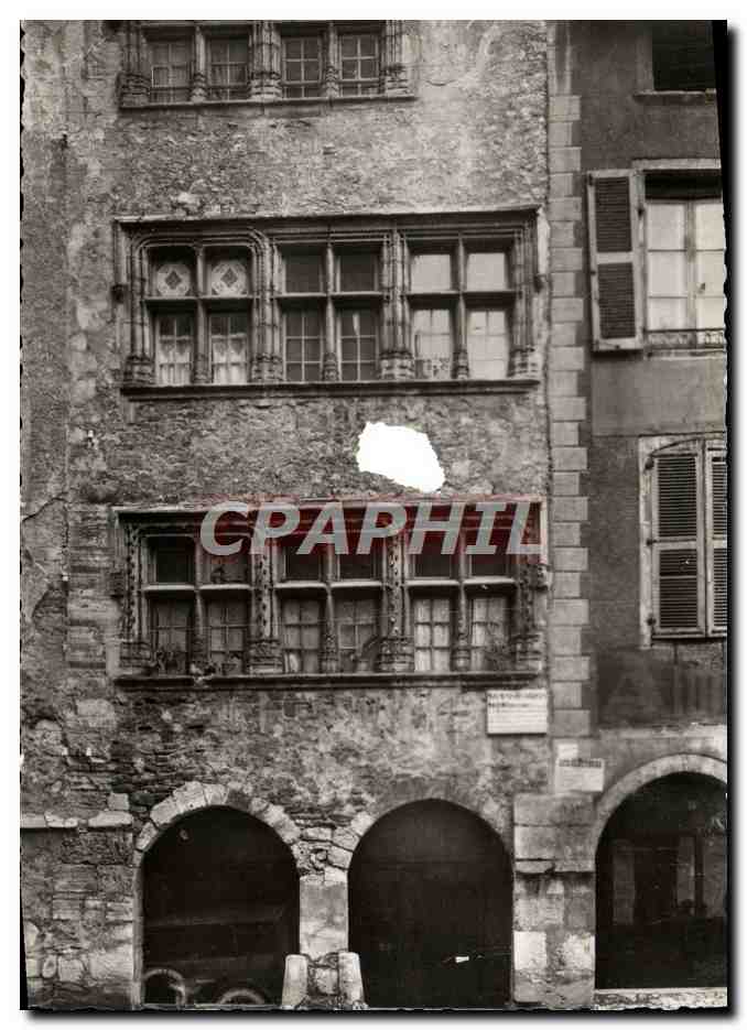 Villefranche-de-Rouergue — Haus aus dem 15. Jahrhundert. Place Notre-Dame.