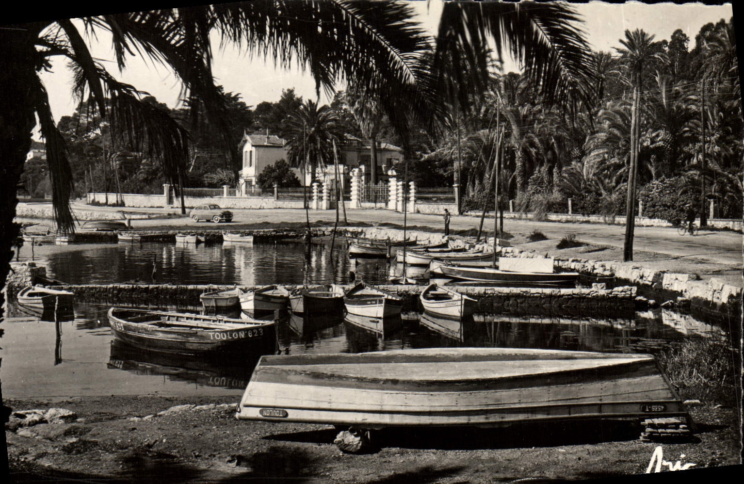 Le Port du Manteau — Toulon — Éditions ARIS