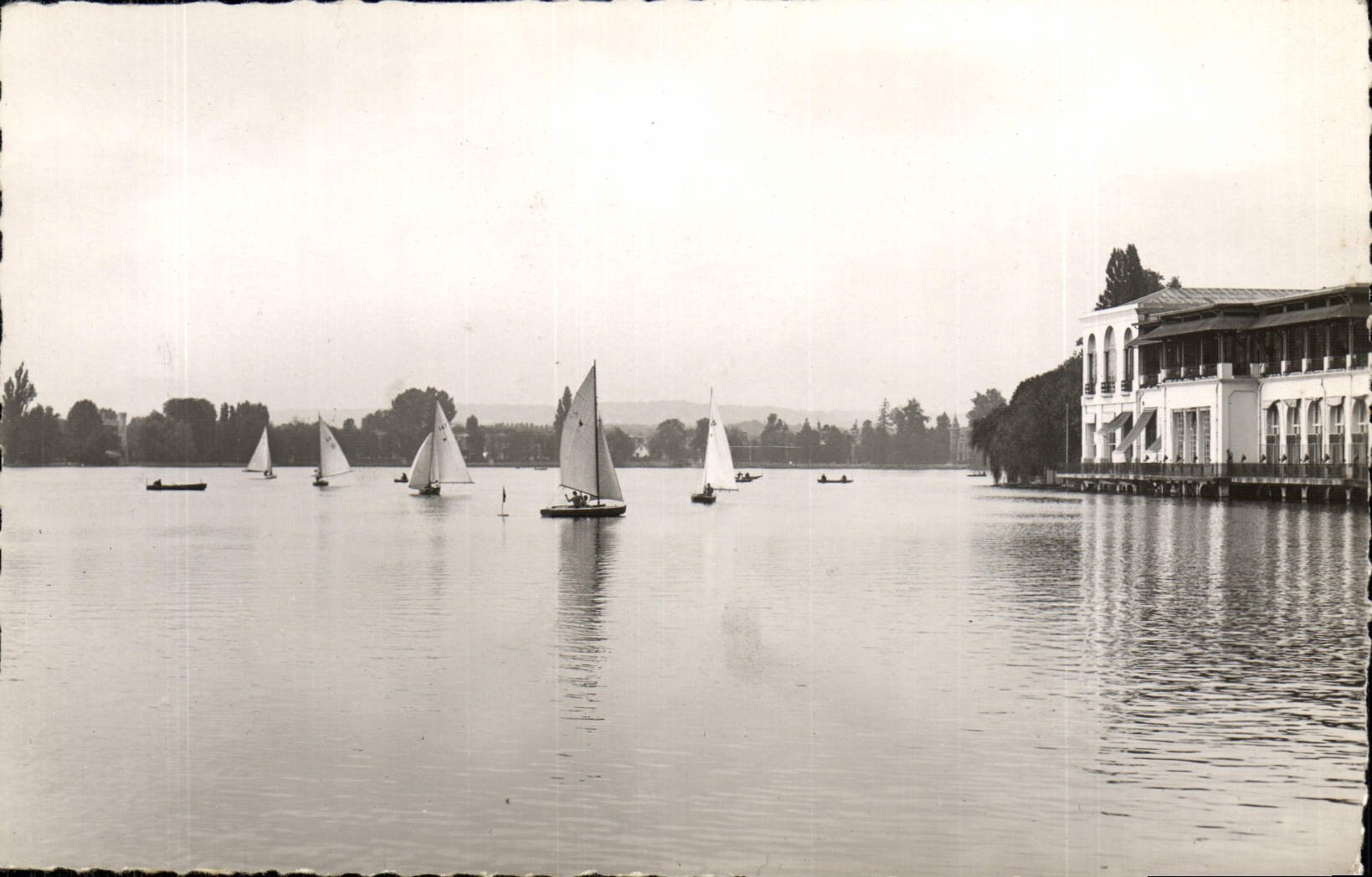 Enghien-les-Bains — Le Casino et le Lac — Abcille-Cartes, Paris