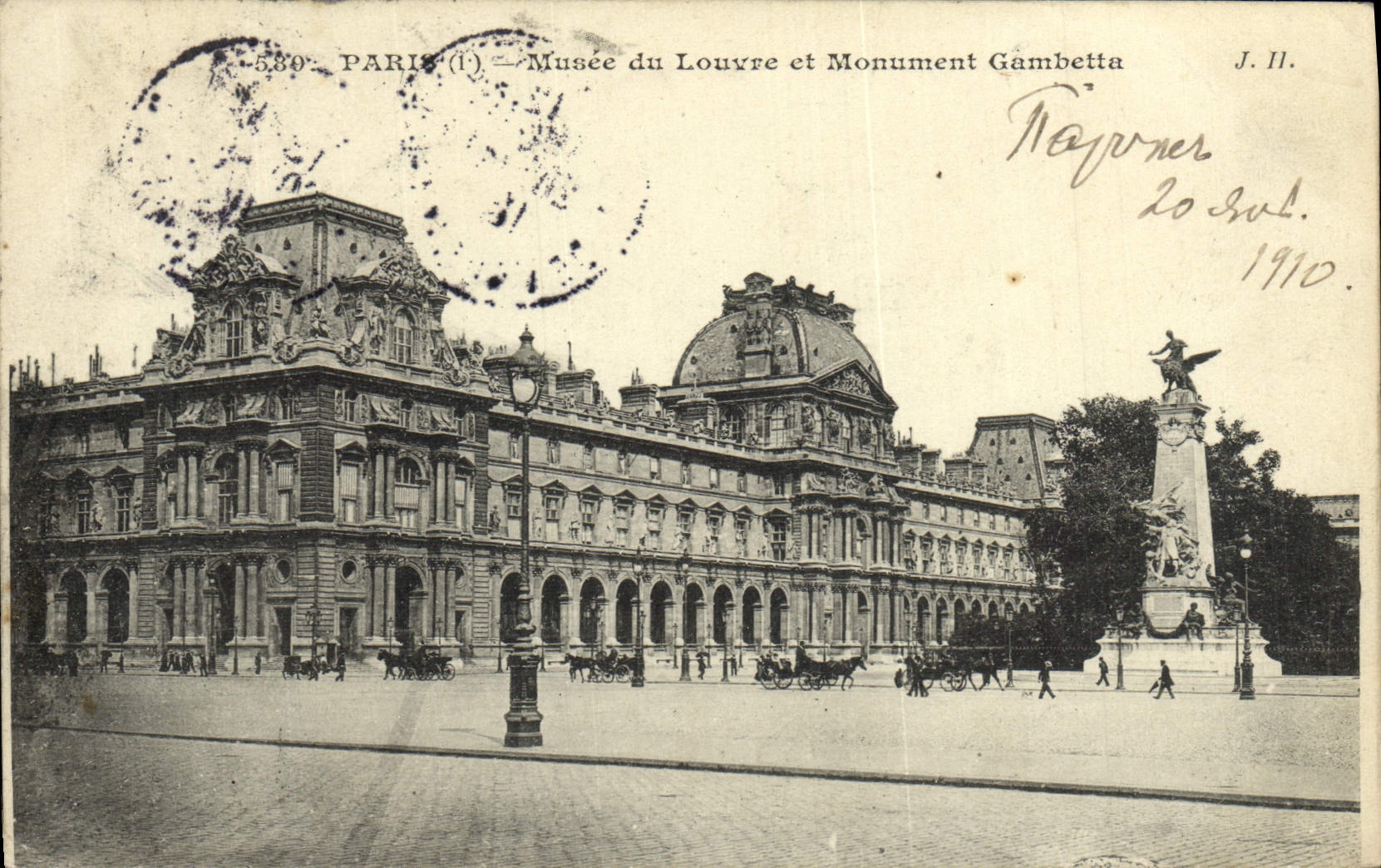 CPA Paris Musee Du Louvre Et Monument Gambetta
