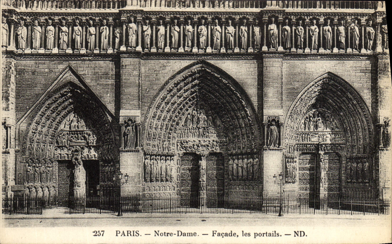 Paris — Notre-Dame — Façade, les portails — ND. — N° 257