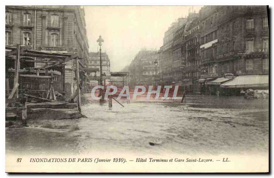 CPA Inondations De Paris Hotel Terminus Et Gare Saint Lazare