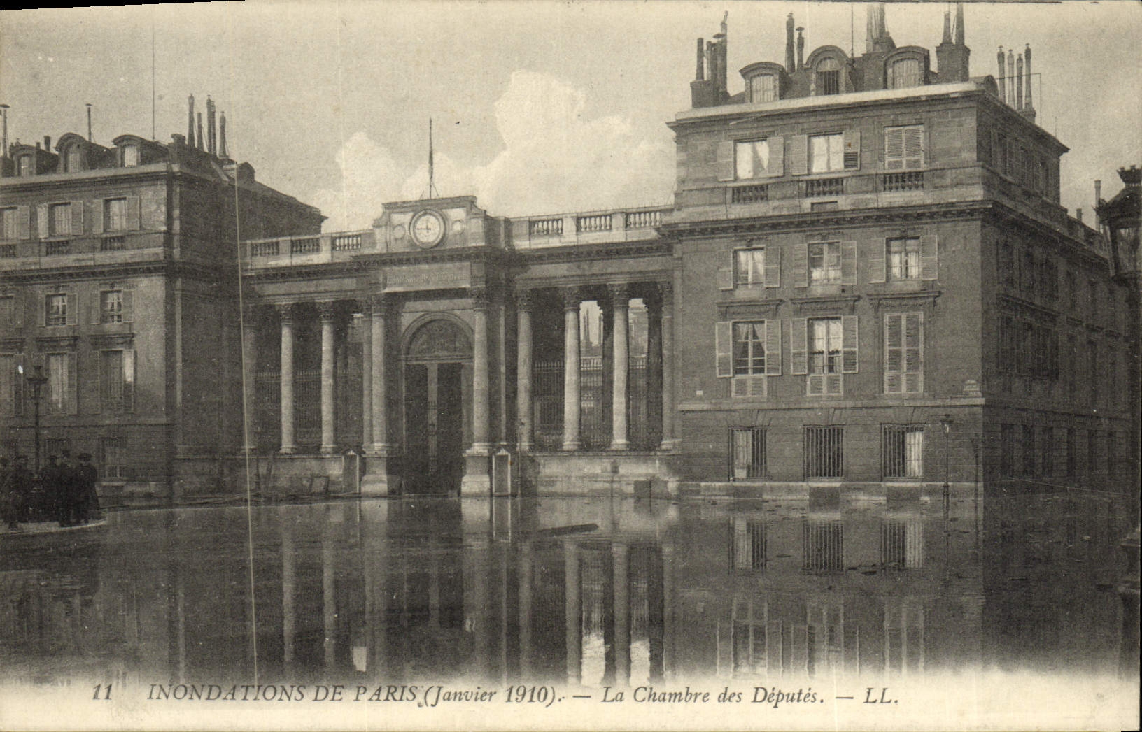CPA Inondations De Paris La Chambre Des Deputes