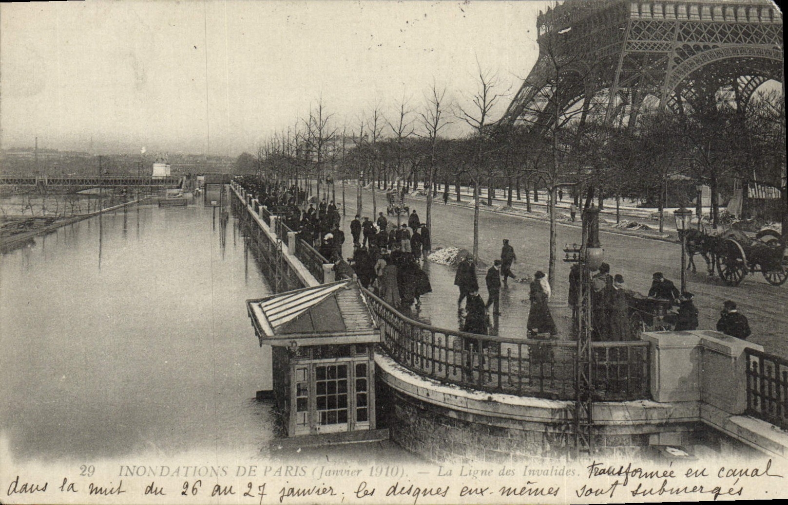 CPA Inondations De Paris Le Ligne Des Invalides Tour Eiffel