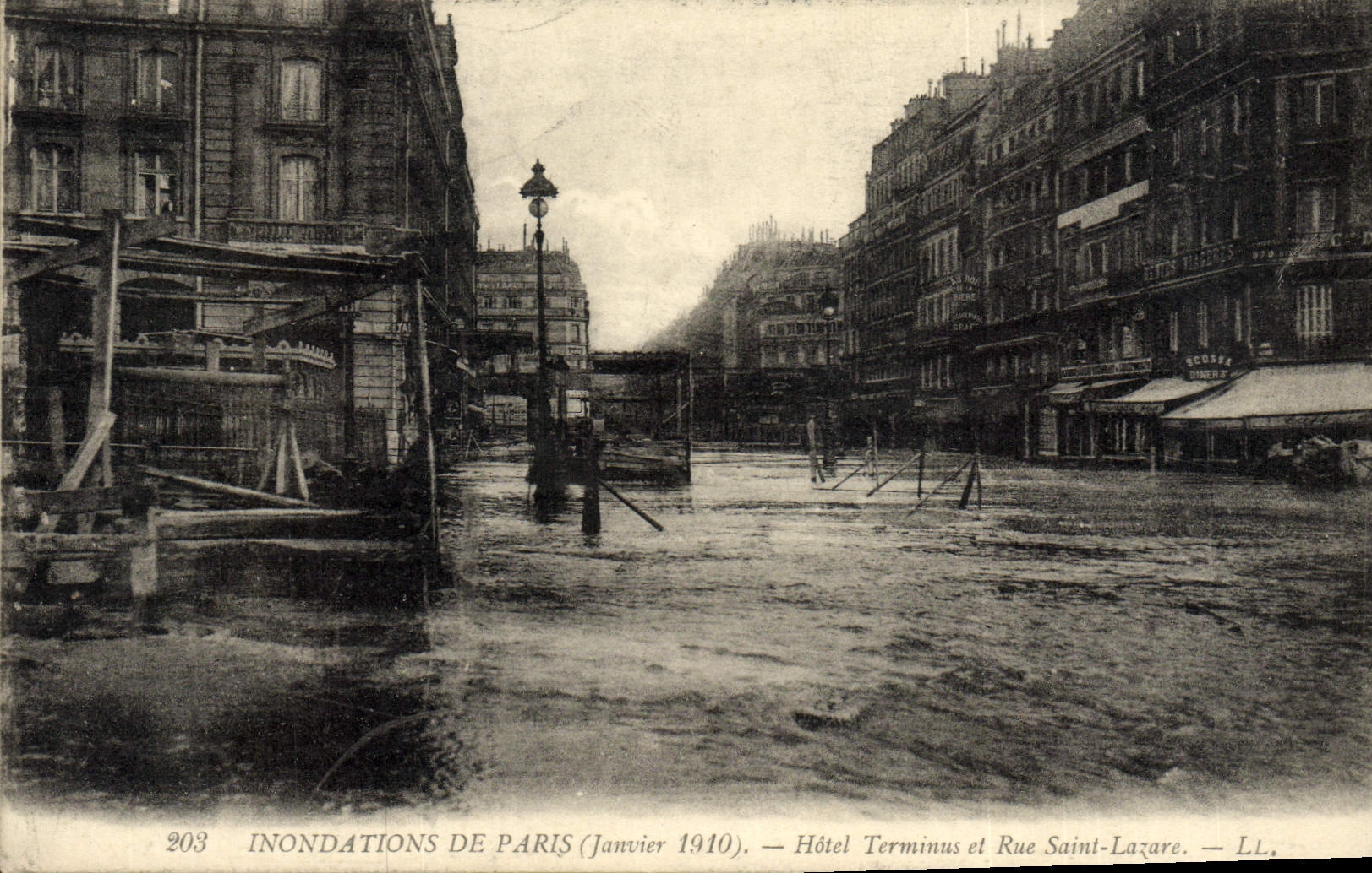 CPA Inondations De Paris Hotel Terminus et Rue Saint Lazare