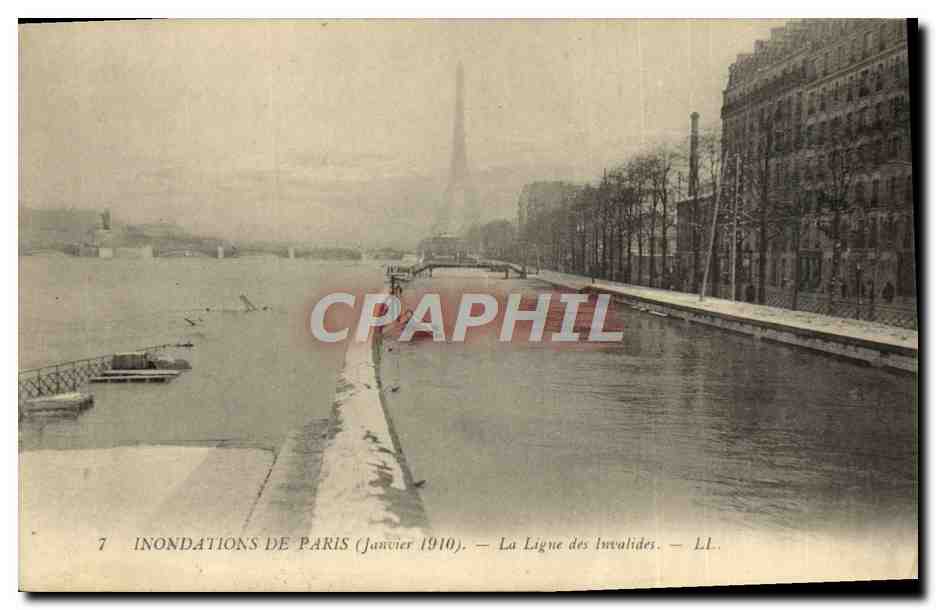 CPA Inondations De Paris La Ligne Des Invalides Tour Eiffel
