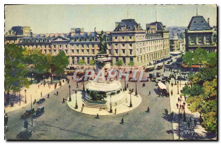 CPA Paris En Flanat Place De La Republique