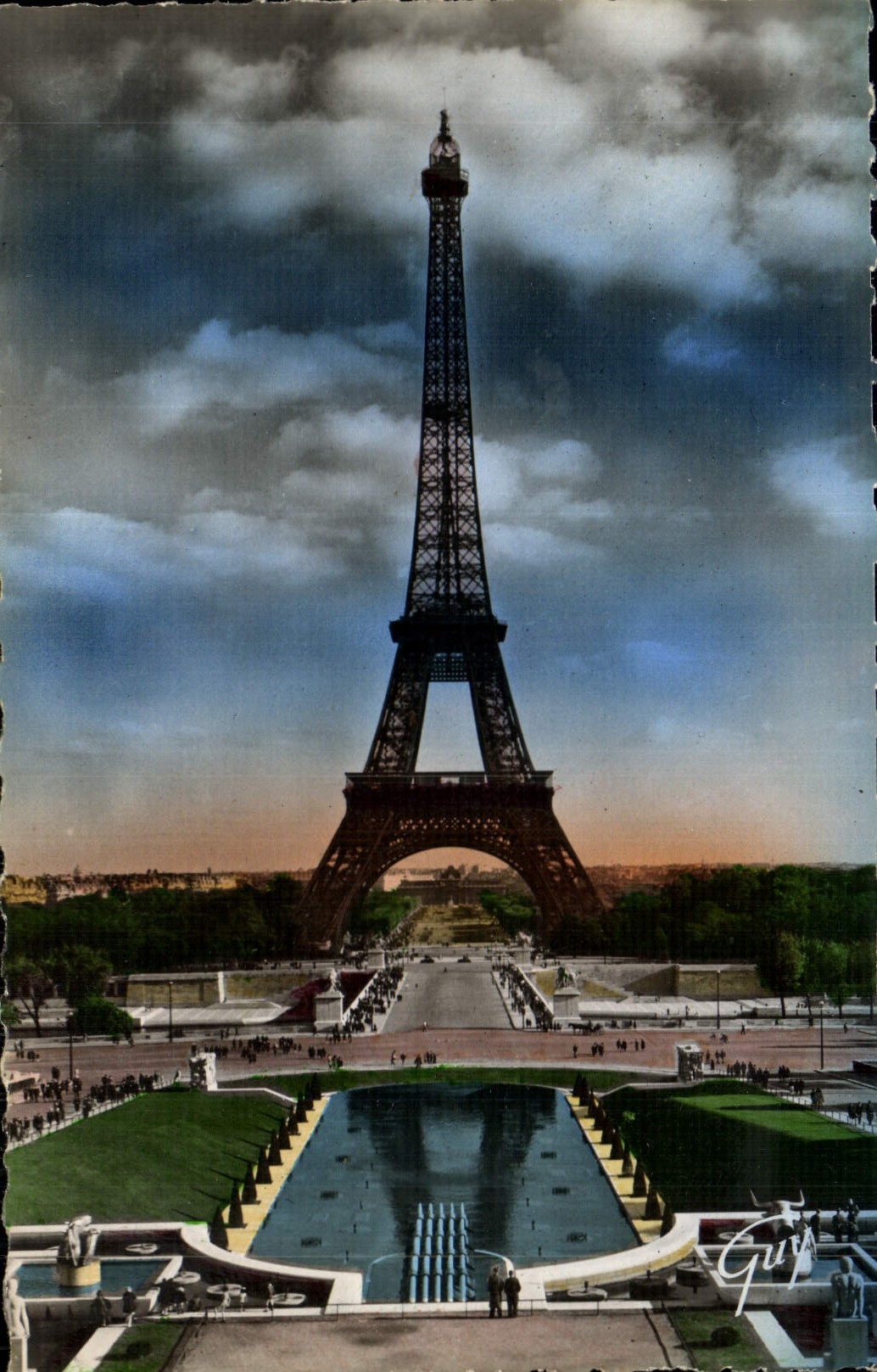 La Tour Eiffel — vue du Palais de Chaillot — A. LECONTE, Paris