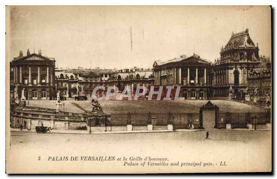 CPA Palais De Versailles Et la Grille D'Honneur 
