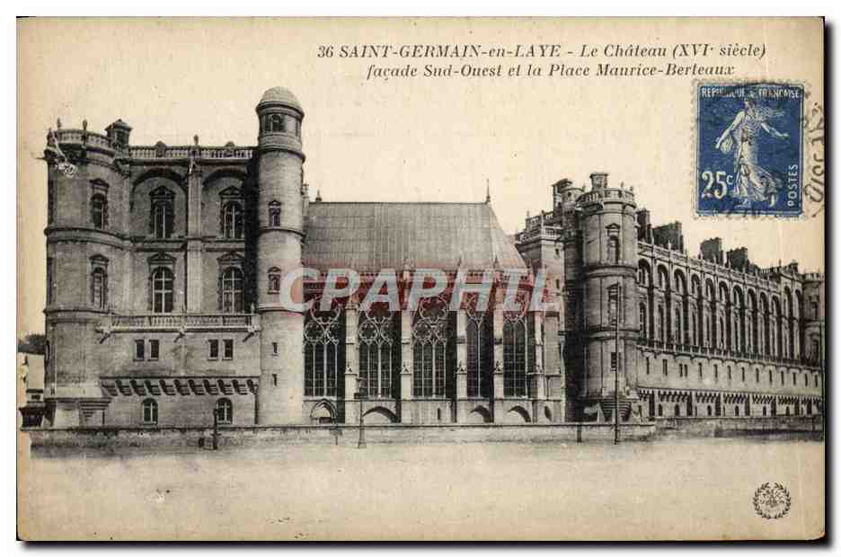 Saint-Germain-en-Laye - Le Château (XVe siècle) - façade Sud-Ouest et la Place Maurice-Berteaux