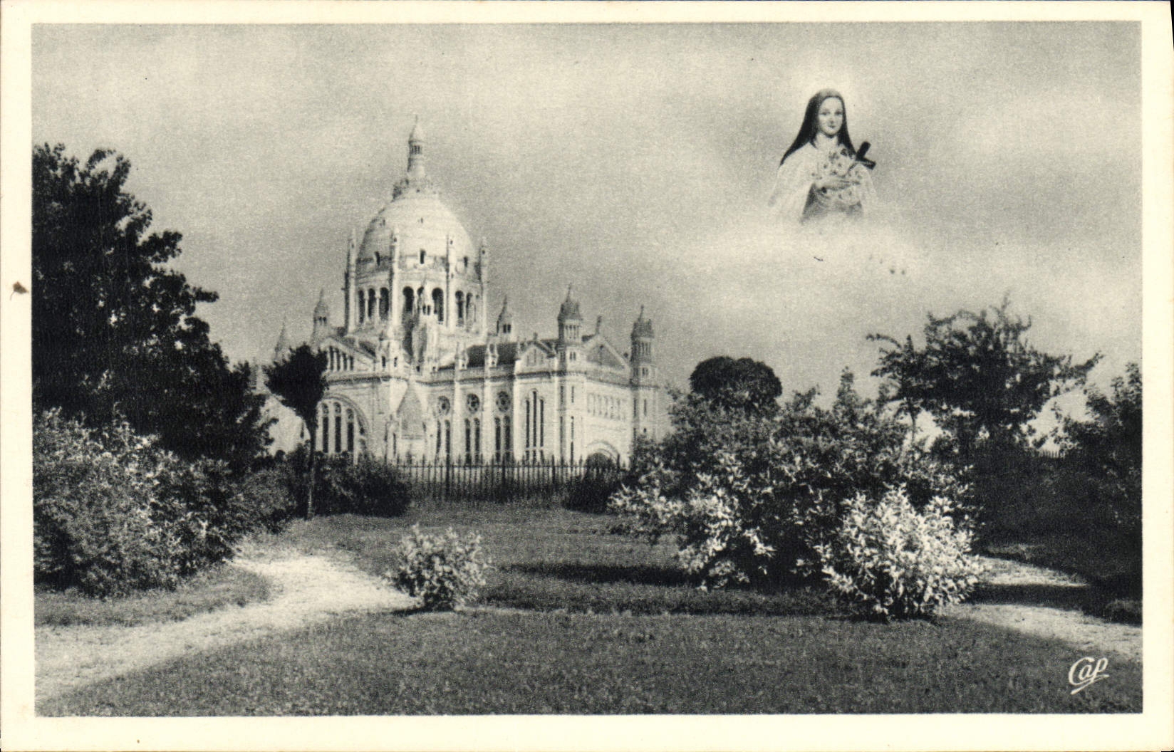 Lisieux — Perspective sur la Basilique — Les Arts Photomécaniques, Paris