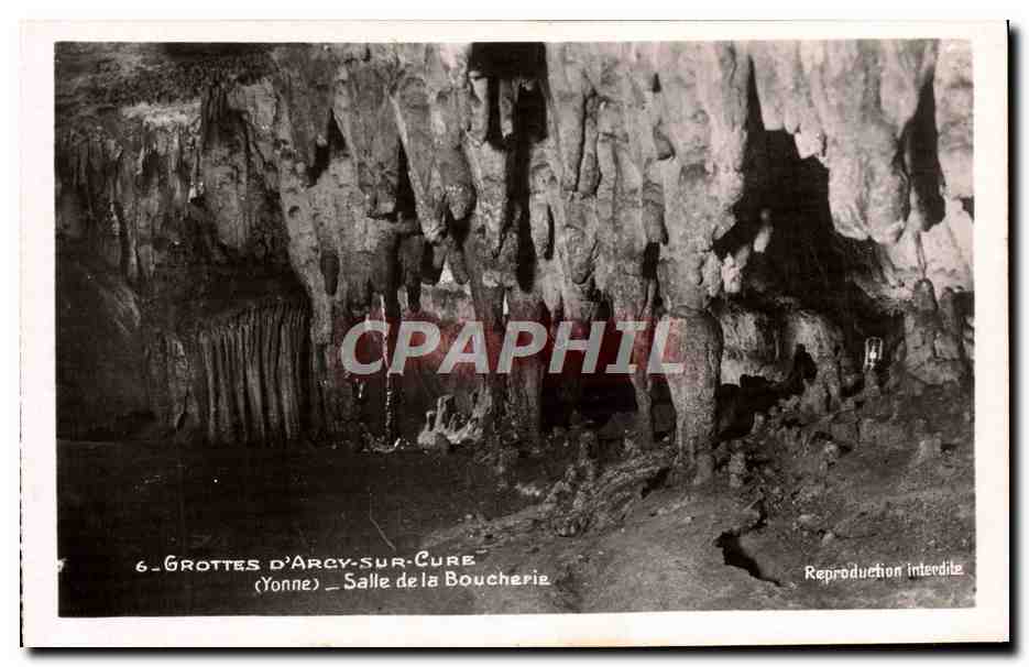 CPA Gropttes D'Arcy Sur Cure Salle De La Boucherie