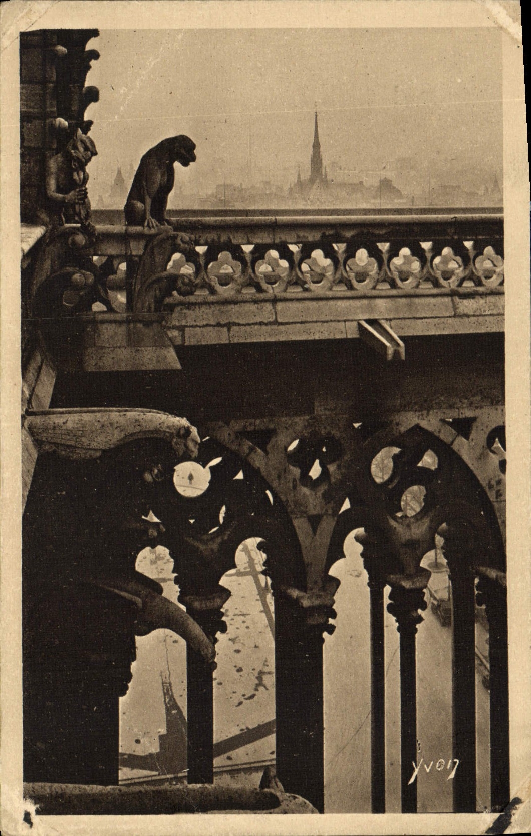 CPA Paris En Flanant Detail D'Architecture De Notre Dame