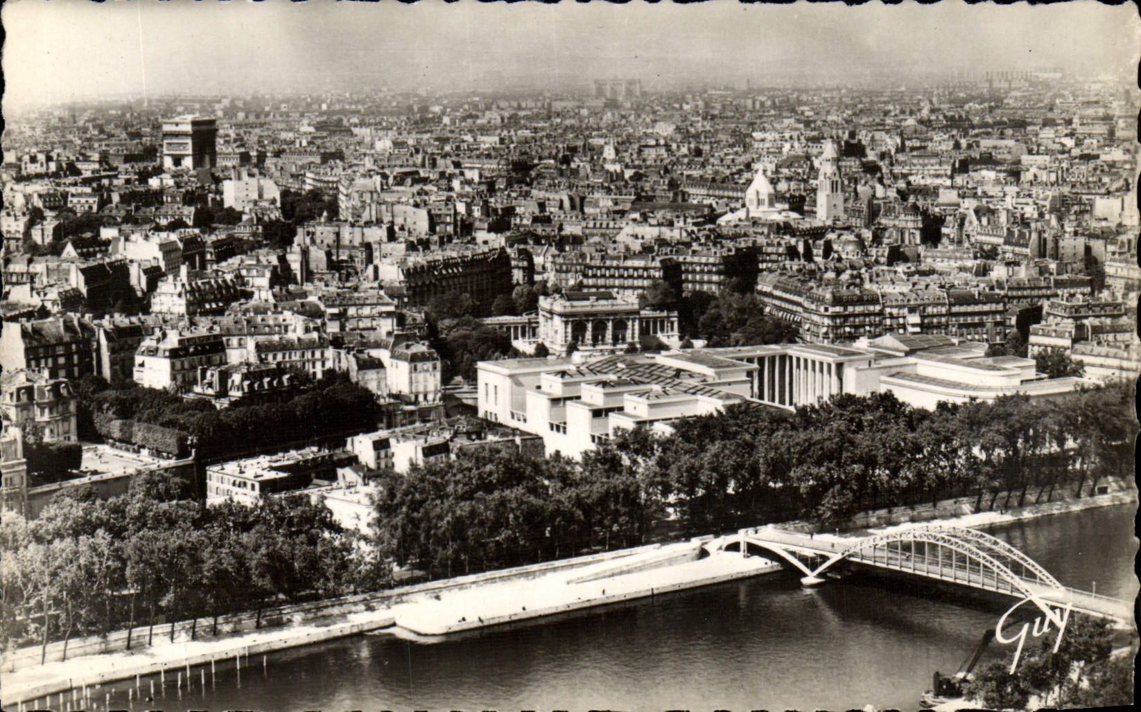 Paris et ses merveilles — Panorama sur Paris vue prise de la tour Eiffel — Éditeur GUY, n° 364