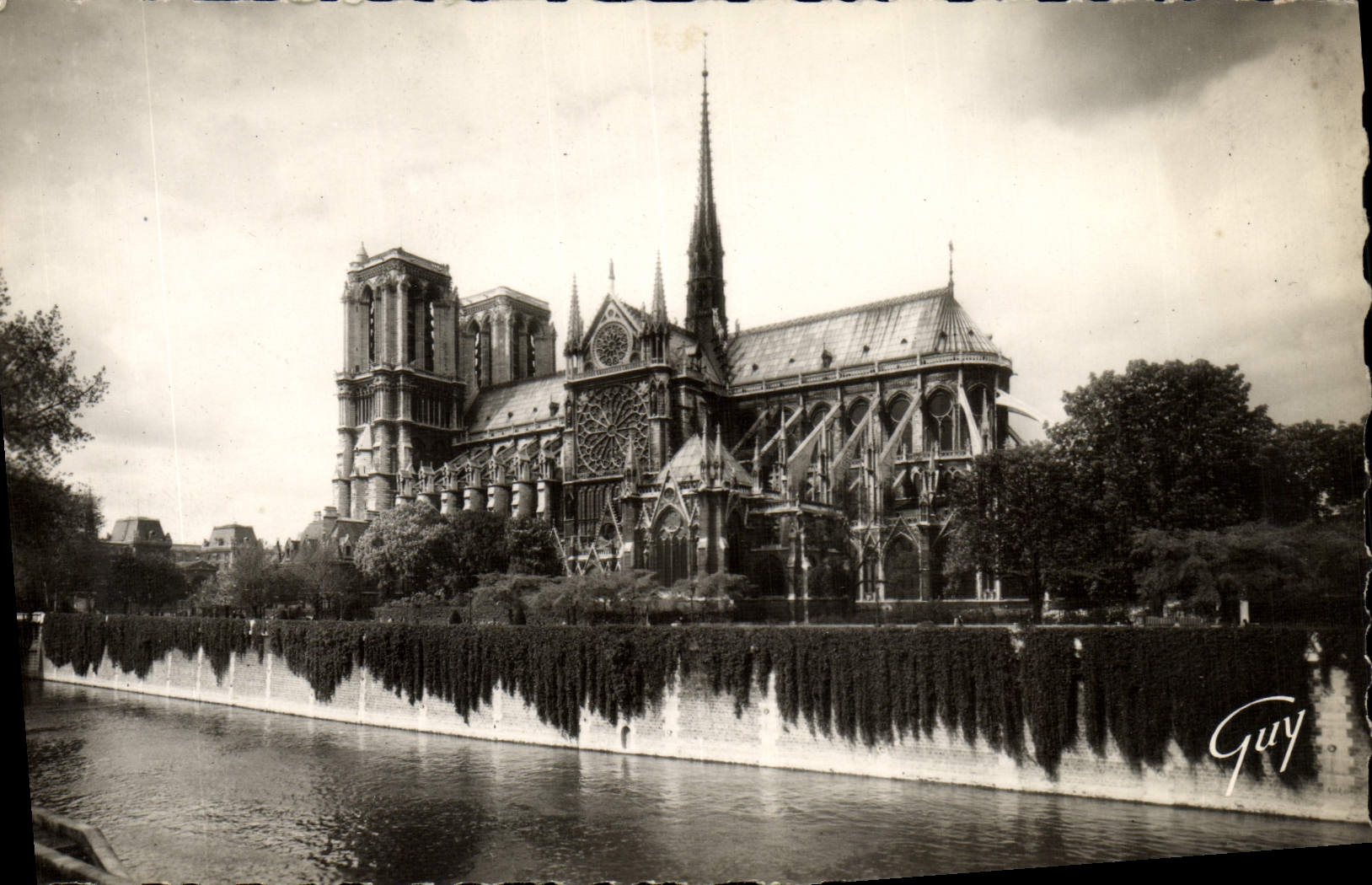 CPM Paris Et Ses Merveilles Cathedrale Notre Dame