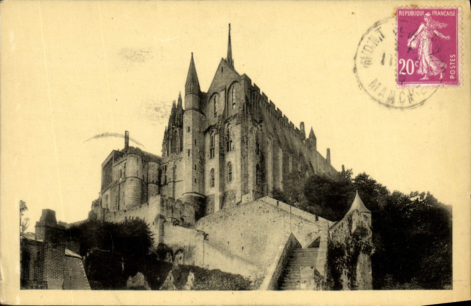 CPA Abbaye Du Mont Saint Michel La Merveille Vue Des Remparts