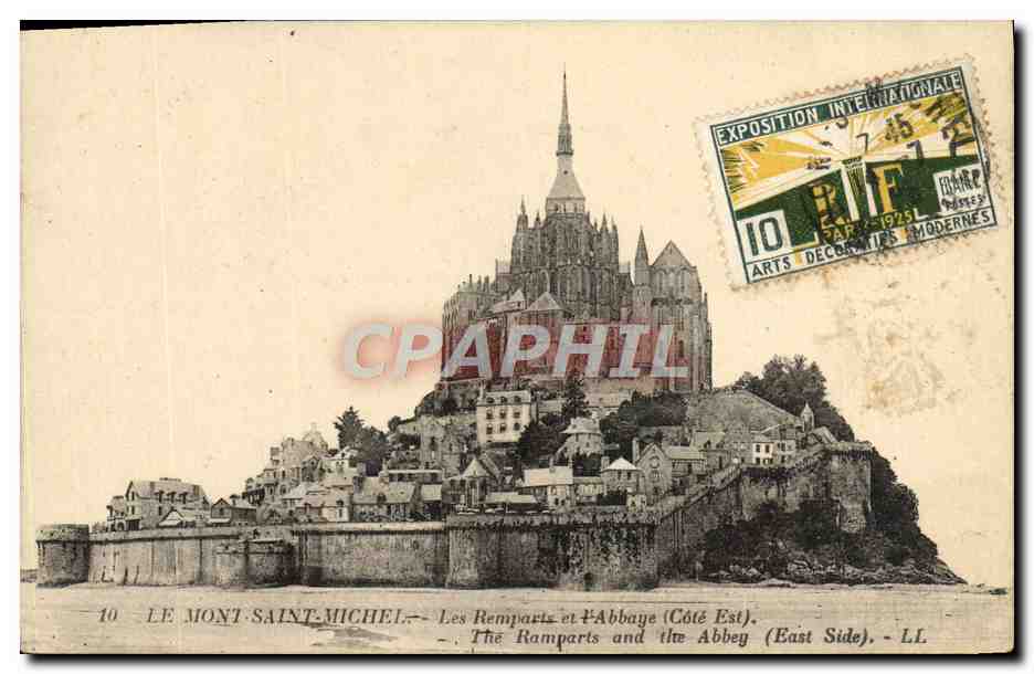 Le Mont-Saint-Michel — Les Remparts et l'Abbaye (Côté Est) — LL