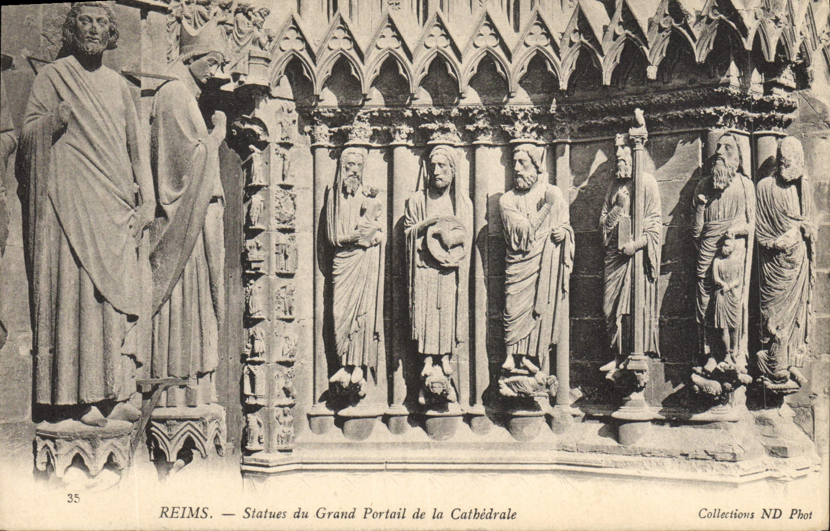 Reims — Statuen des Großen Portals der Kathedrale — Collections ND Phot