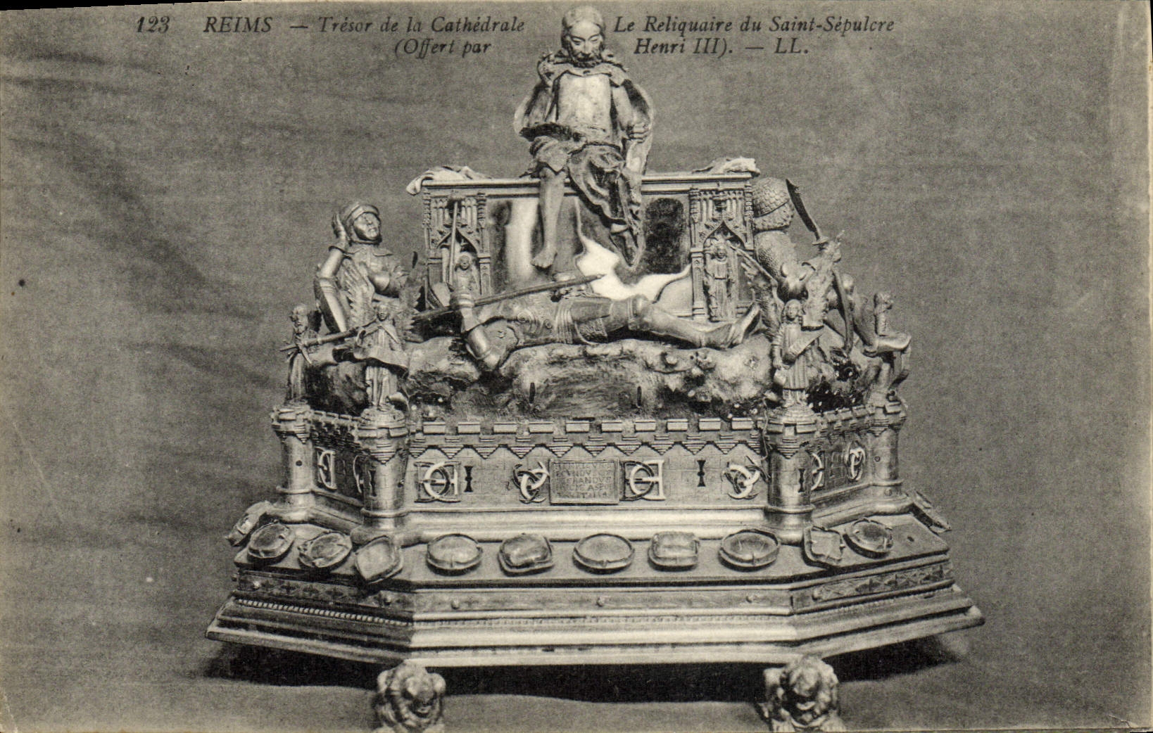CPA Reims Tresur De La Cathedrale Le reliquaire du Saint Sepulcre