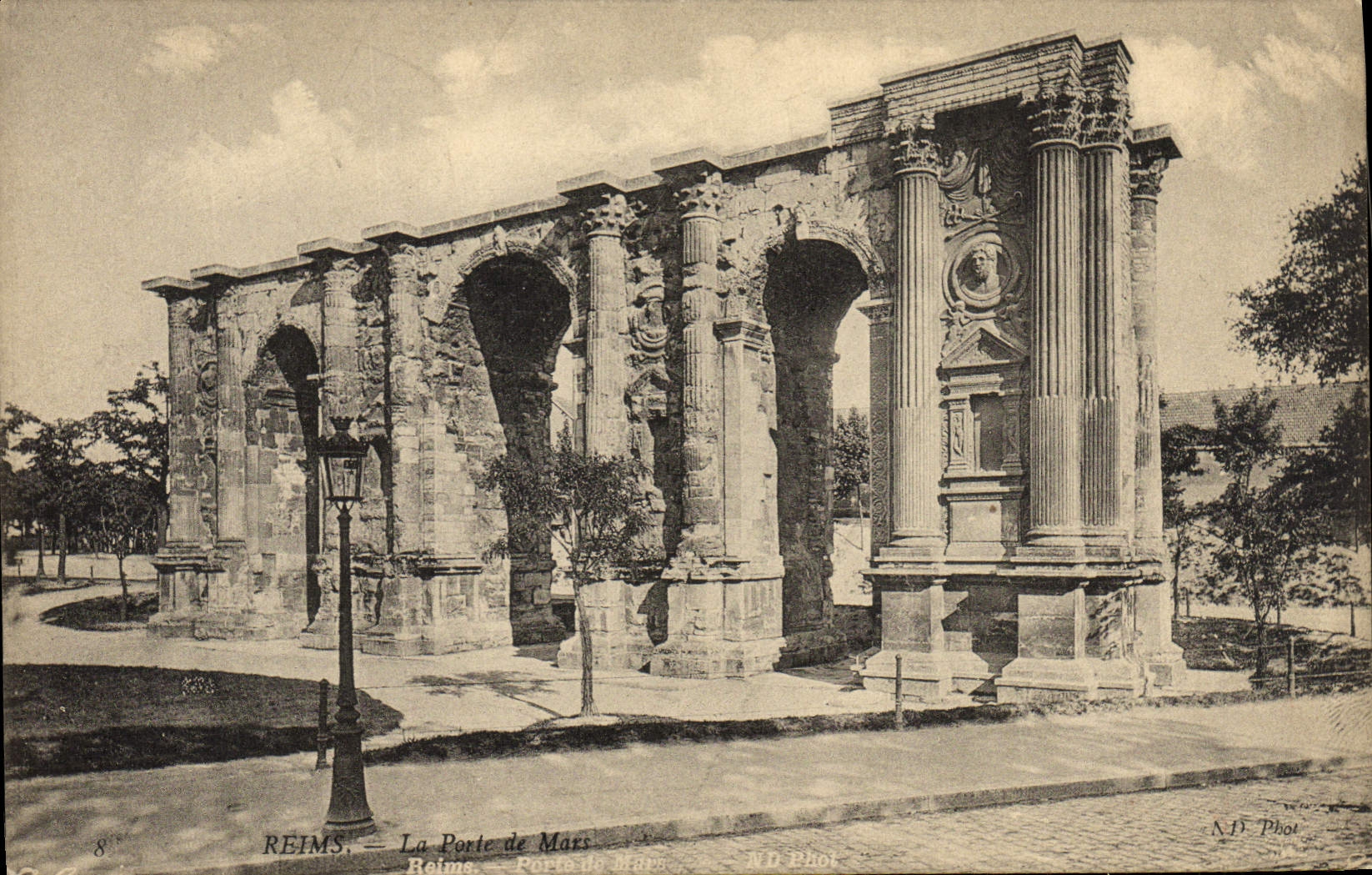 Reims — La Porte de Mars — ND Phot
