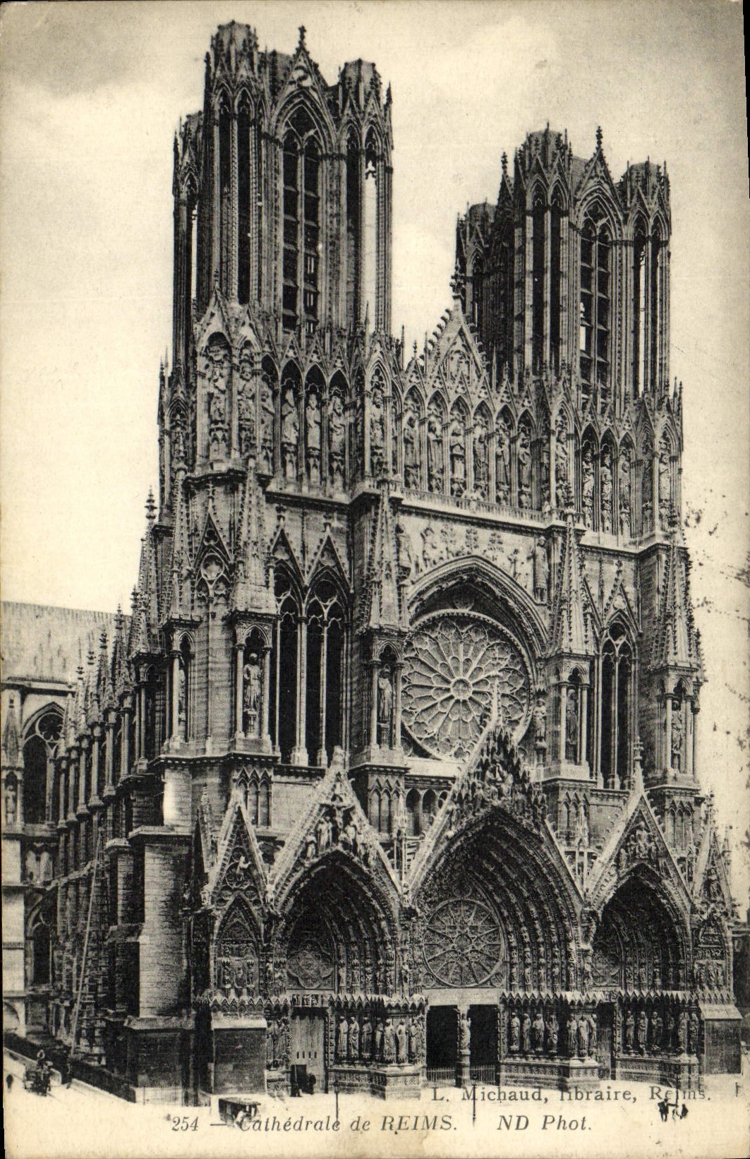 Cathédrale de REIMS — façade gothique ornée de statues et rosace — L. Michaud, libraire, Reims, n°254