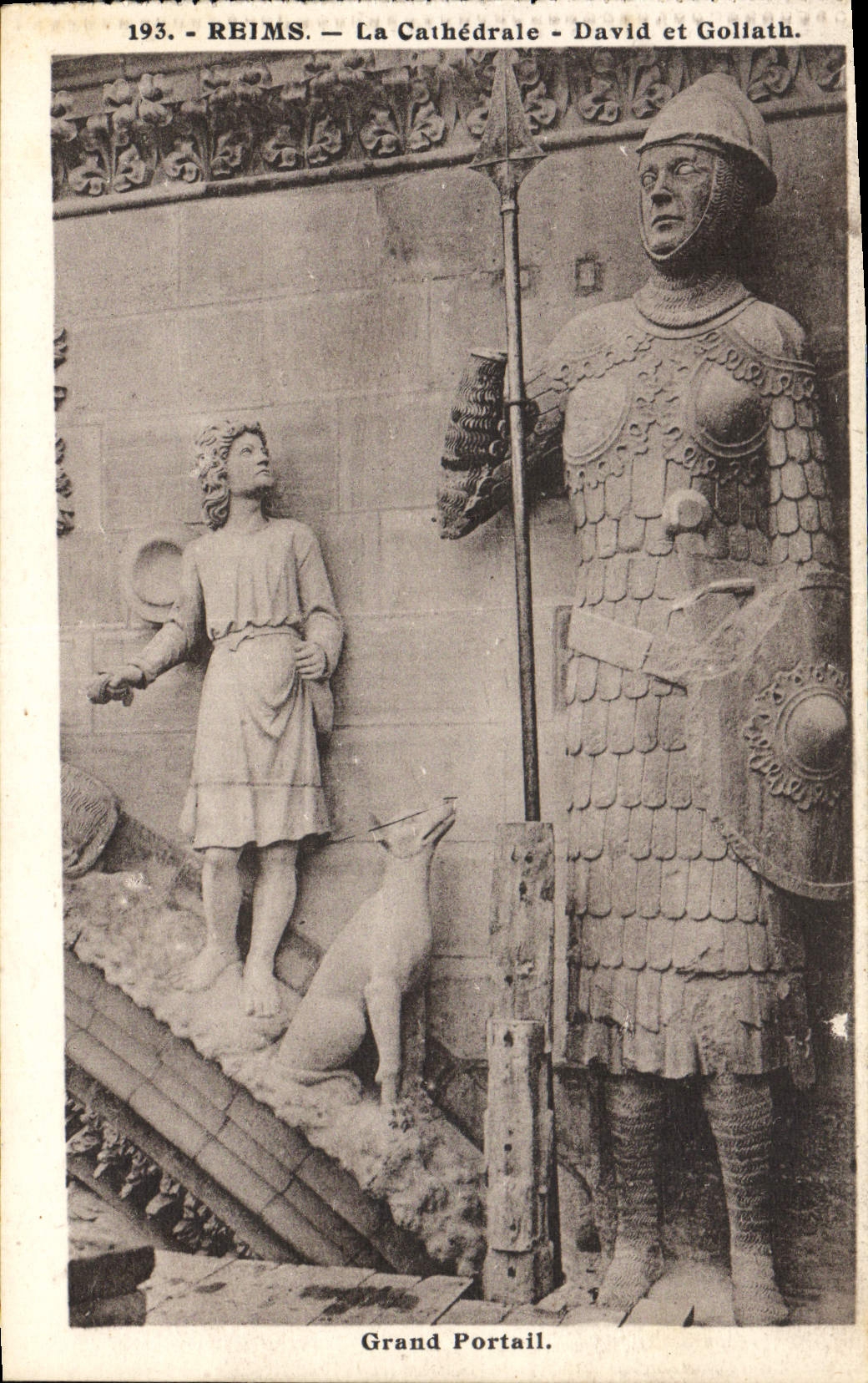 Reims — La Cathédrale — David et Goliath — Grand Portail — éditeur A. Quentinat, n° 193