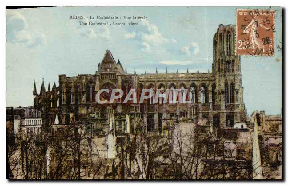 CPA Reims La Cathedrale Vue Laterale