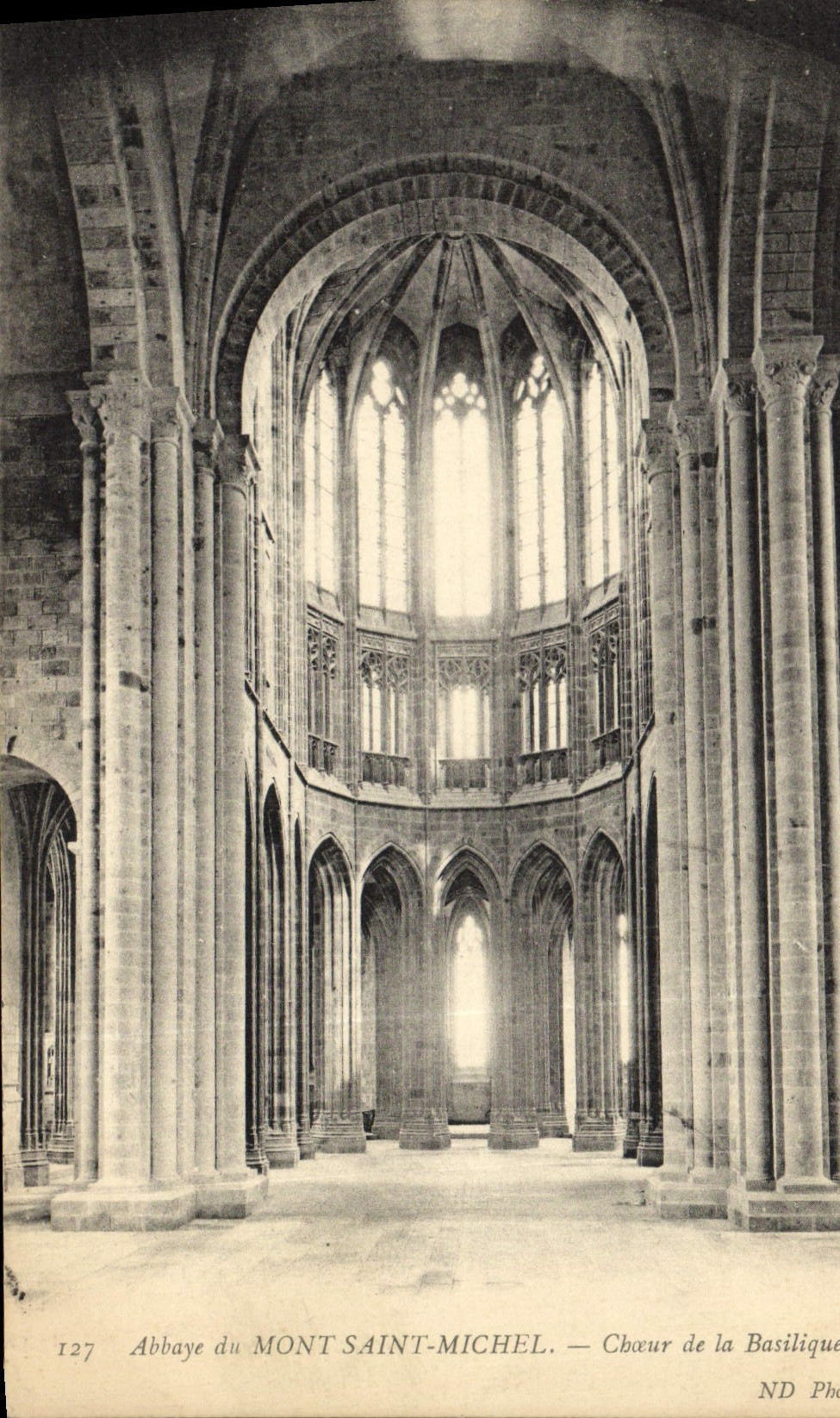 CPA Abbaye Du Mont Saint Michel Choeur De La Basilique