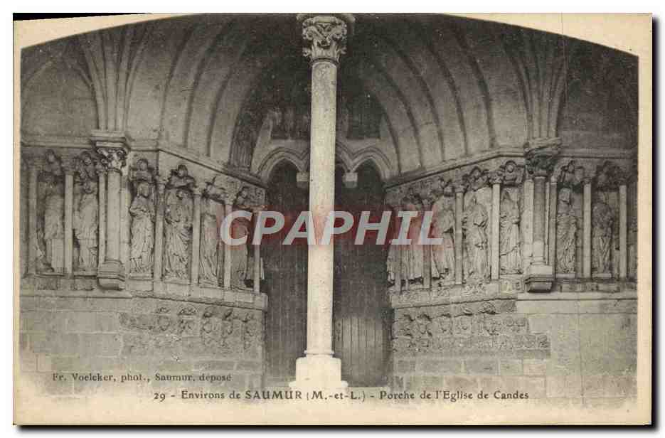 CPA Environs de Saumur Porche de L'Eglise de Candes