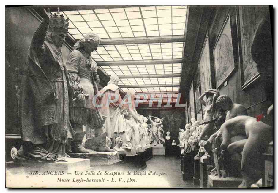 CPA Angers Une Salle de Sculpture de David d'Angers Musee Logis Barrault 
