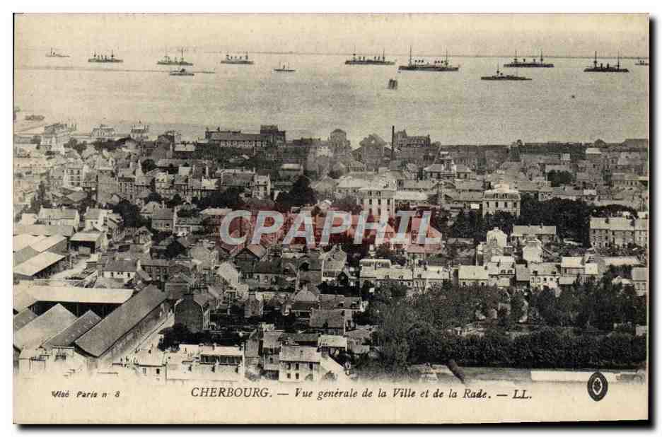 CPA Cherbourg Vue Generale de la Ville et de la Rade Bateaux