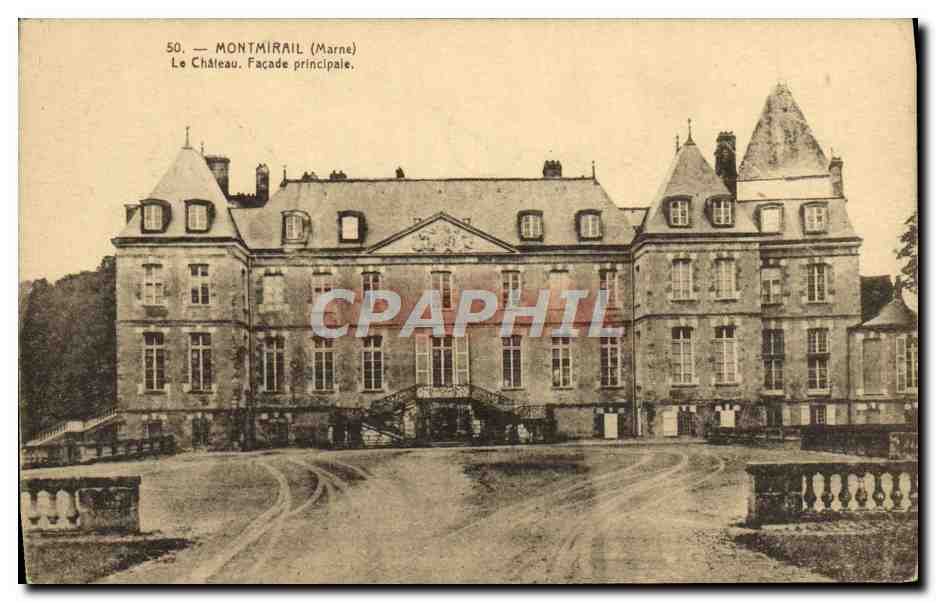 CPA Montmirail Le Chateau Facade Princlpale