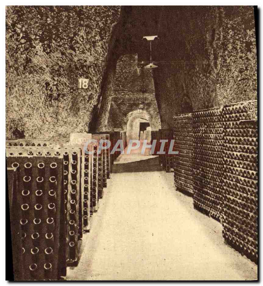 CPA Champagne Pommery & Greno Enfilade de crayeres d'origine gallo romaine
