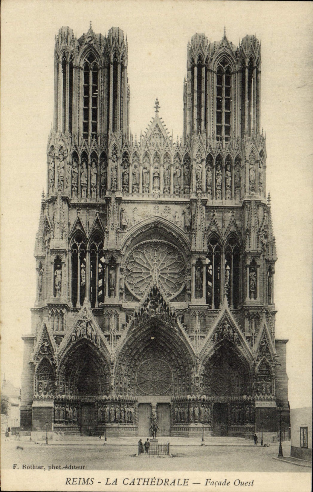 Reims - La Cathédrale — Façade Ouest — F. Rothier, phot.-éditeur