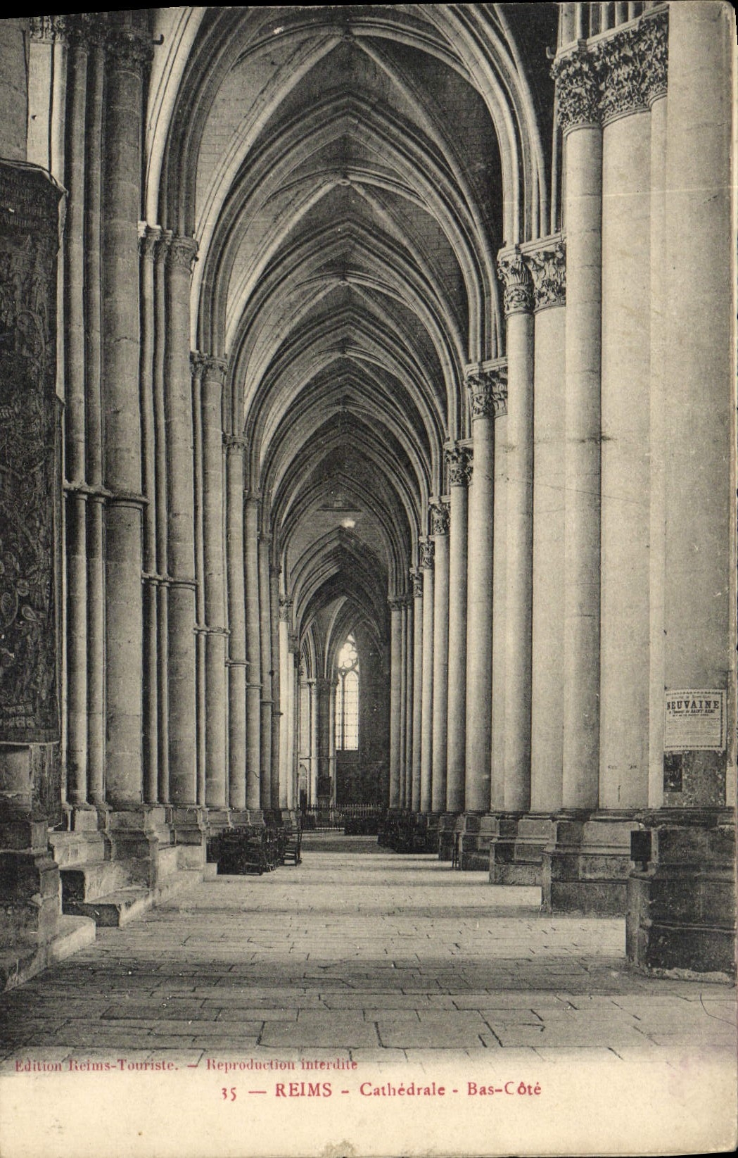 CPA Reims Cathedrale Bas Cote